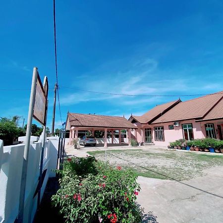 Hellokitty House - Unit 1 Villa Kuala Terengganu Eksteriør bilde