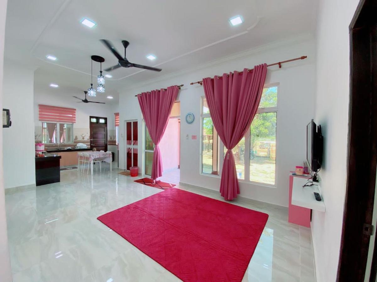 Hellokitty House - Unit 1 Villa Kuala Terengganu Eksteriør bilde