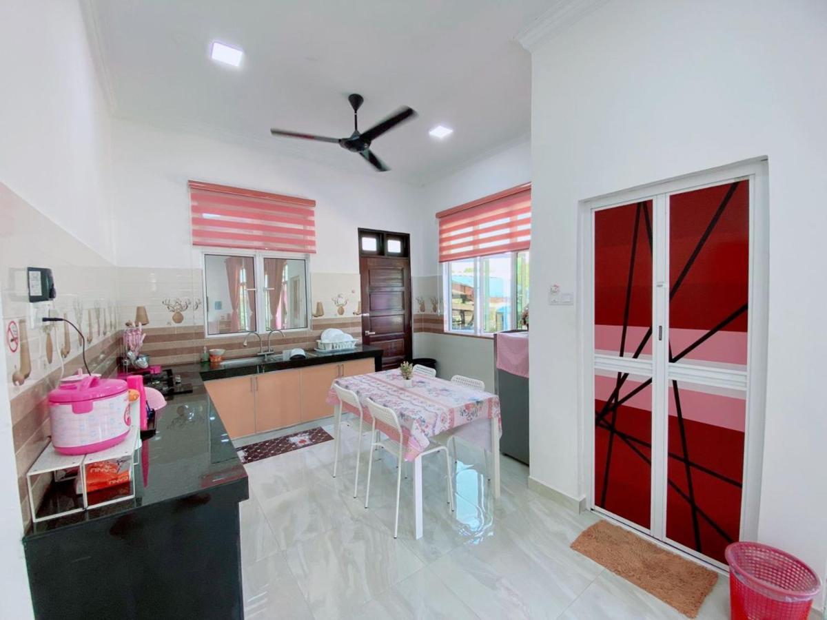 Hellokitty House - Unit 1 Villa Kuala Terengganu Eksteriør bilde
