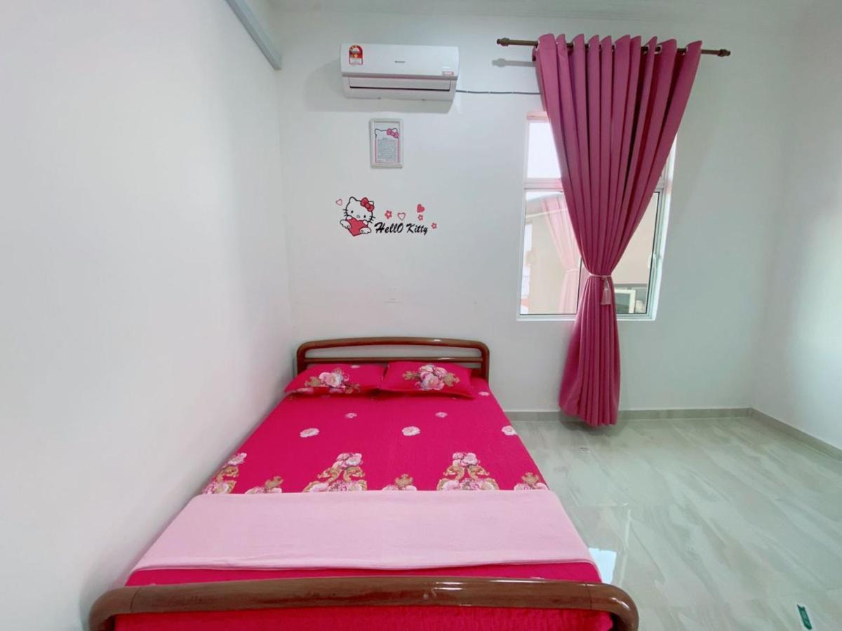 Hellokitty House - Unit 1 Villa Kuala Terengganu Eksteriør bilde