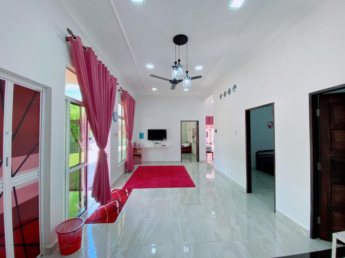 Hellokitty House - Unit 1 Villa Kuala Terengganu Eksteriør bilde