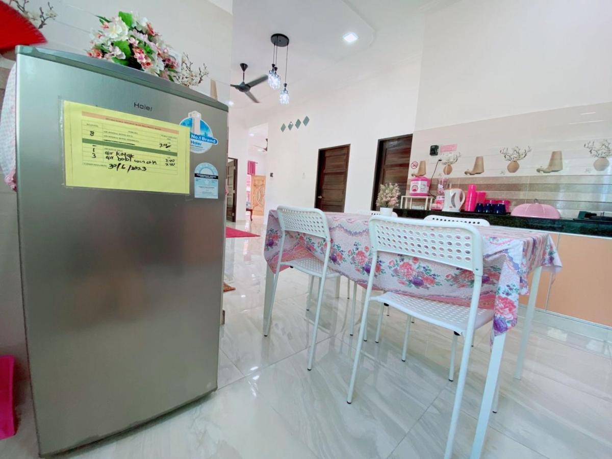 Hellokitty House - Unit 1 Villa Kuala Terengganu Eksteriør bilde