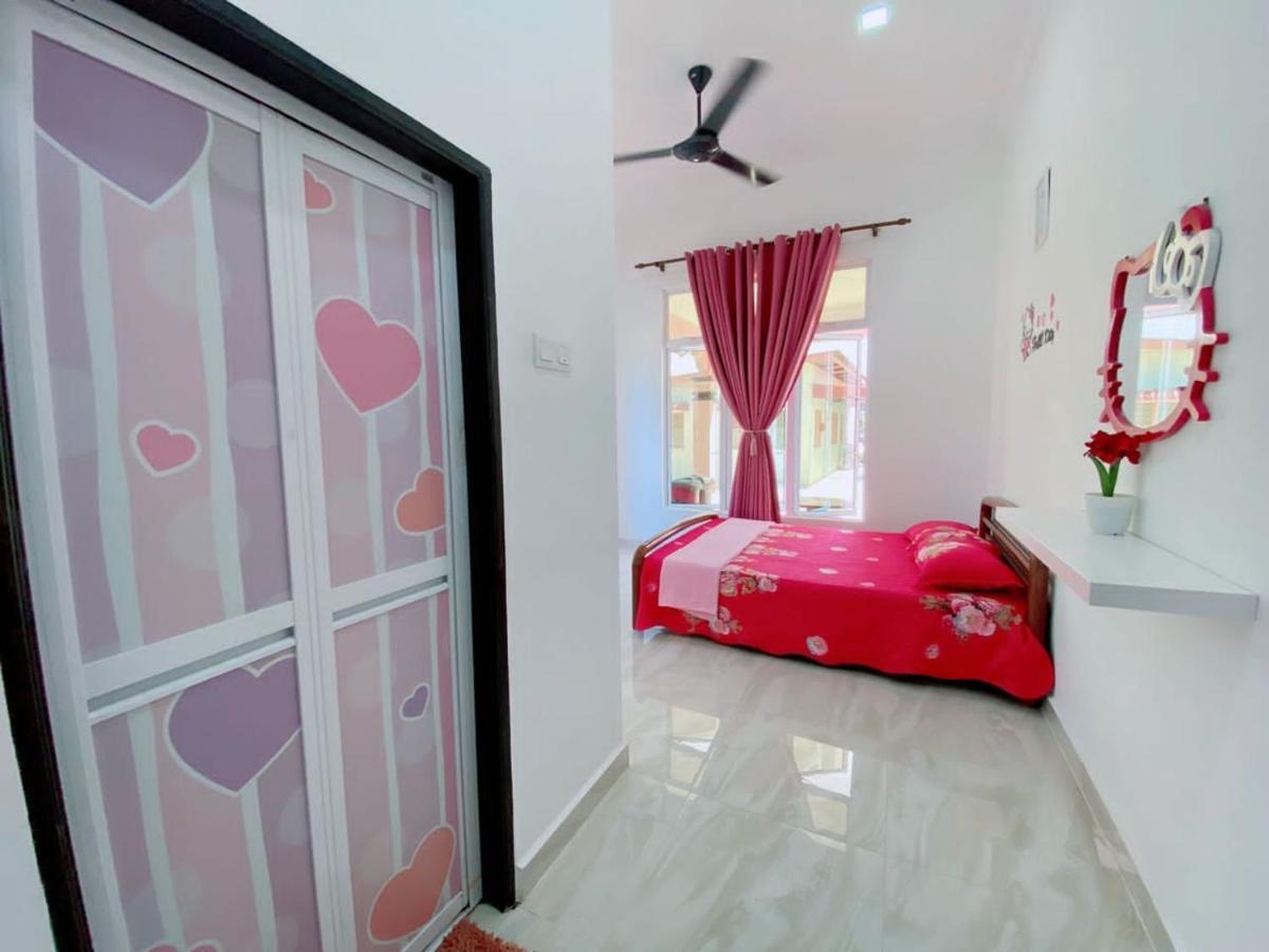 Hellokitty House - Unit 1 Villa Kuala Terengganu Eksteriør bilde