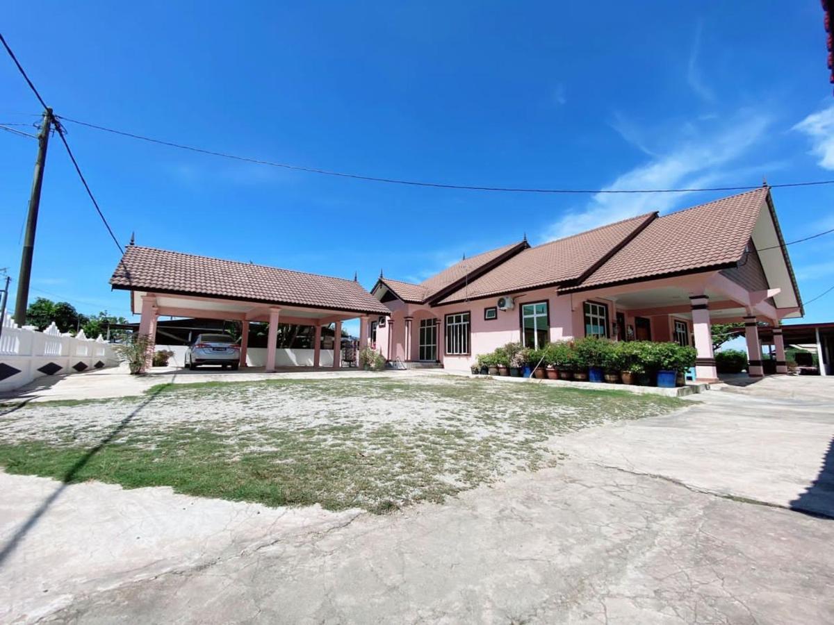 Hellokitty House - Unit 1 Villa Kuala Terengganu Eksteriør bilde