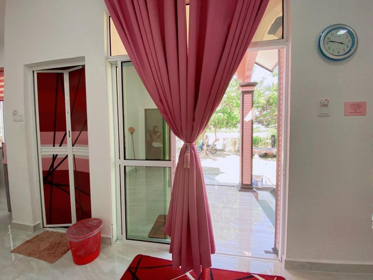 Hellokitty House - Unit 1 Villa Kuala Terengganu Eksteriør bilde